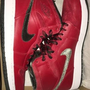 10.5 air Jordan 1s never worn